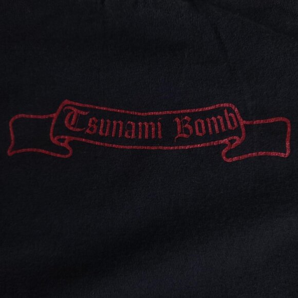 Vintage Y2K 00s Tsunami Bomb San Francisco Bay area punk band shirt - Picture 5 of 6